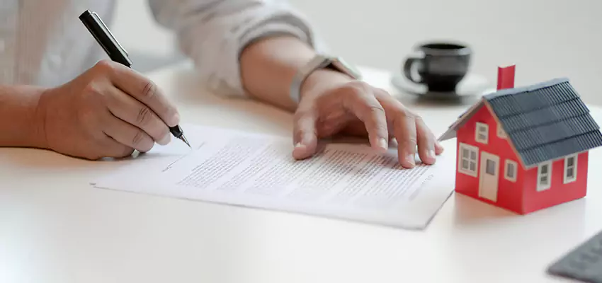 How We Calculate Your Sell House in Foreclosure Offer in Shirley, New York?